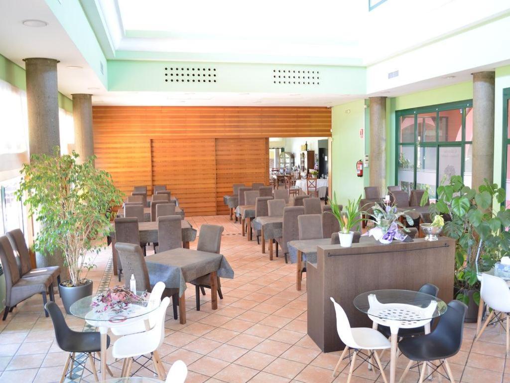 Espectacular Chalet Adosado Para Vacaciones En Panoramica Golf Sant Jordi エクステリア 写真