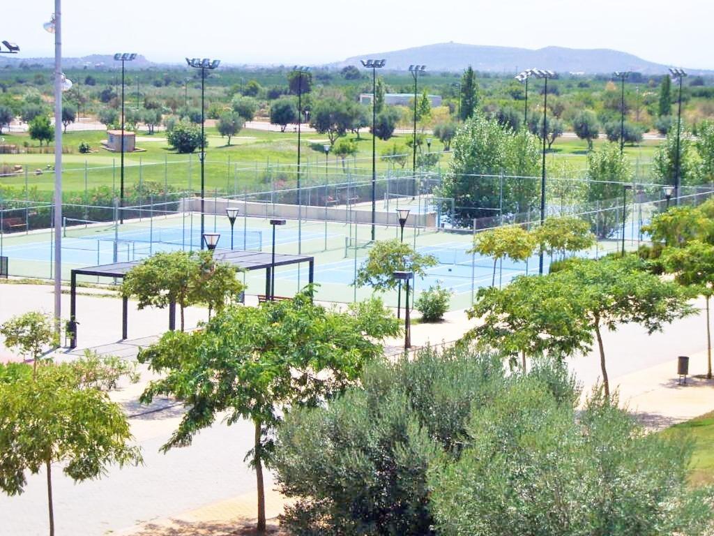 Espectacular Chalet Adosado Para Vacaciones En Panoramica Golf Sant Jordi エクステリア 写真